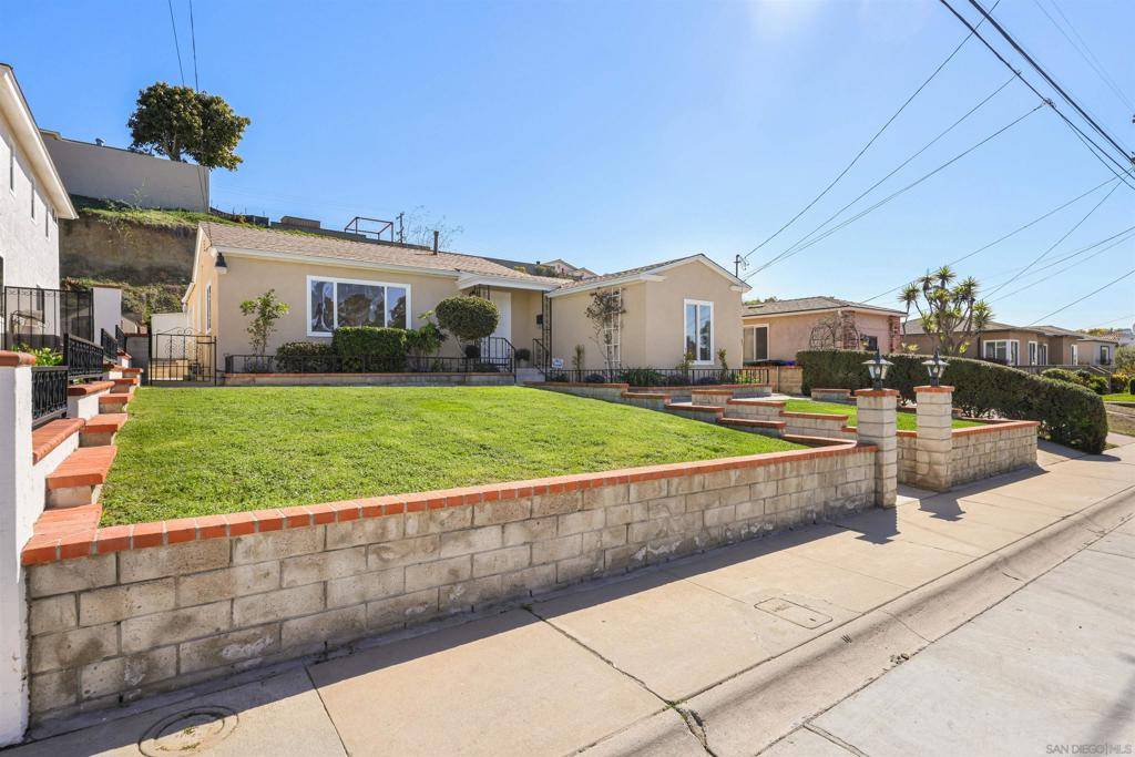 San Diego, CA 92103,2967 Dove St
