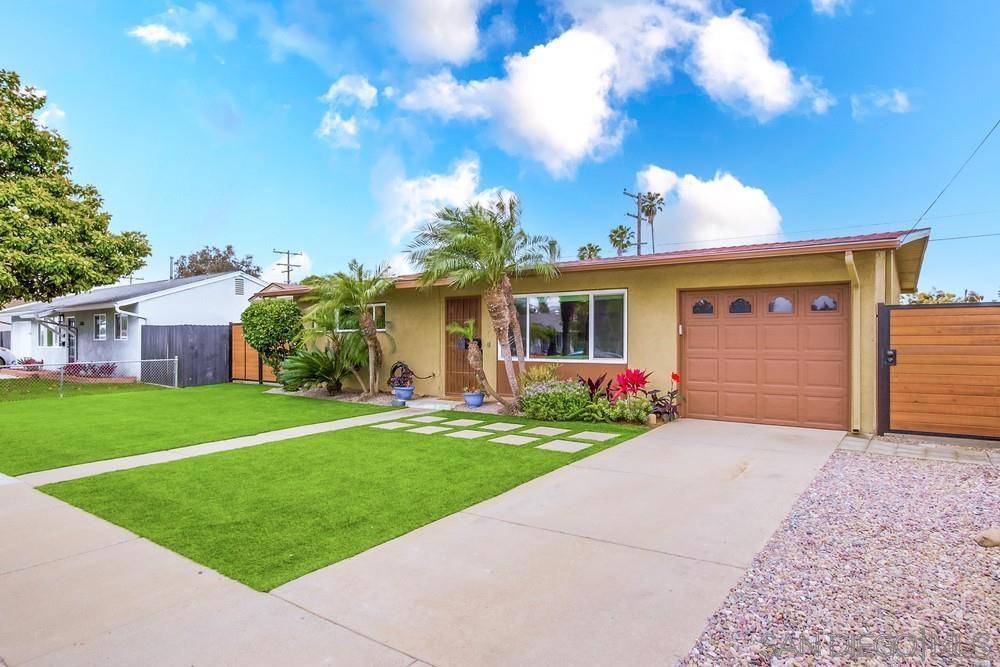 San Diego, CA 92117,3275 Moccasin Ave