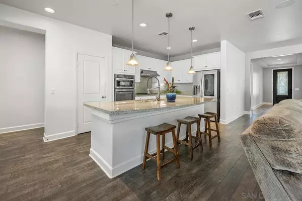 Vista, CA 92083,529 Adobe Estates Dr