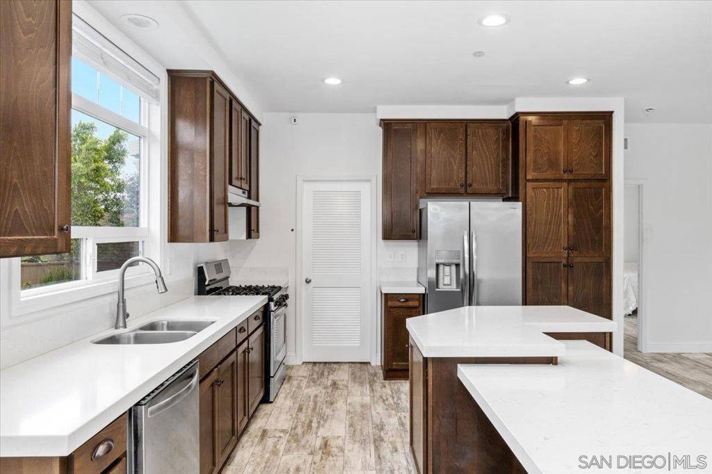 Valley Center, CA 92082,11776 Park Lilac Ln