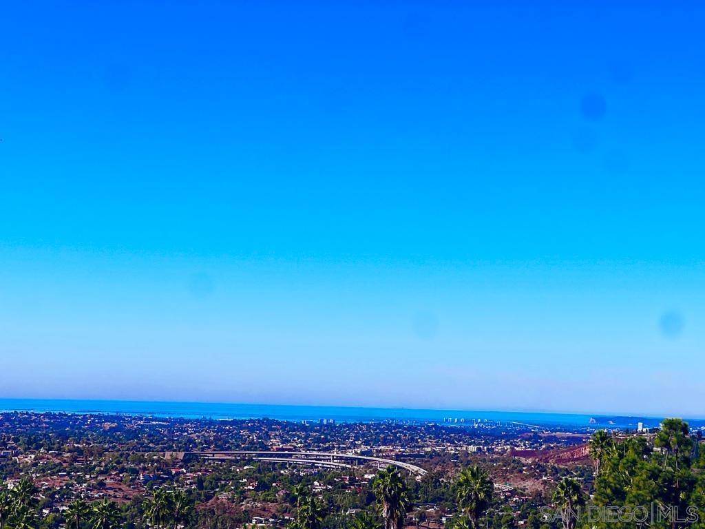 La Mesa, CA 91941,9918 Heavenly Way
