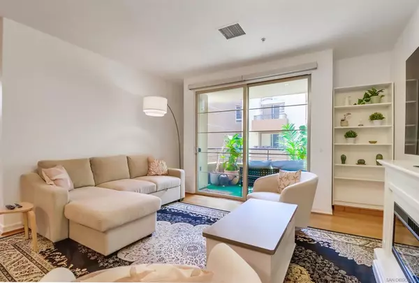 San Diego, CA 92101,1465 C St #3509
