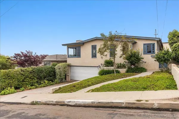San Diego, CA 92106,3335 Fenelon St