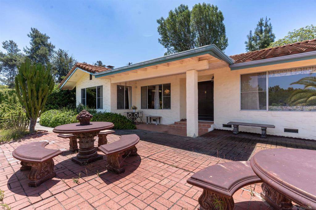 Fallbrook, CA 92028,1345 Green Canyon Road