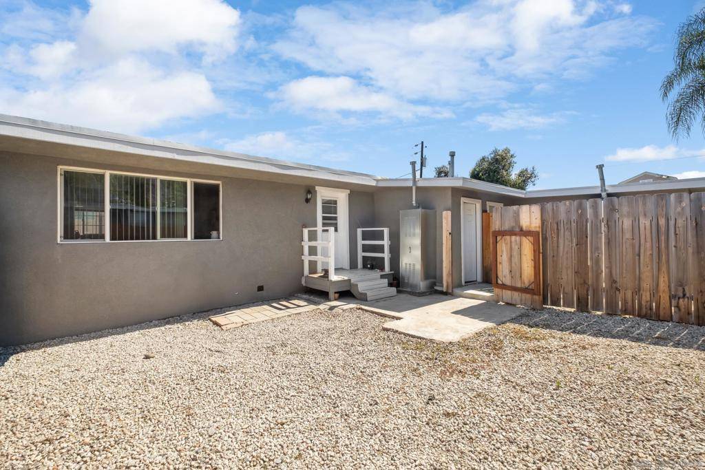 El Cajon, CA 92019,743 745 Ballard St