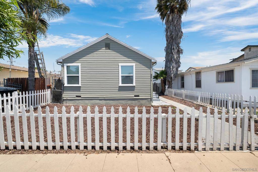 San Diego, CA 92105,3577 79 Highland Ave