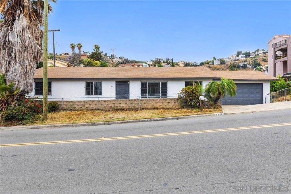 9616 Apple Street, Spring Valley, CA 91977