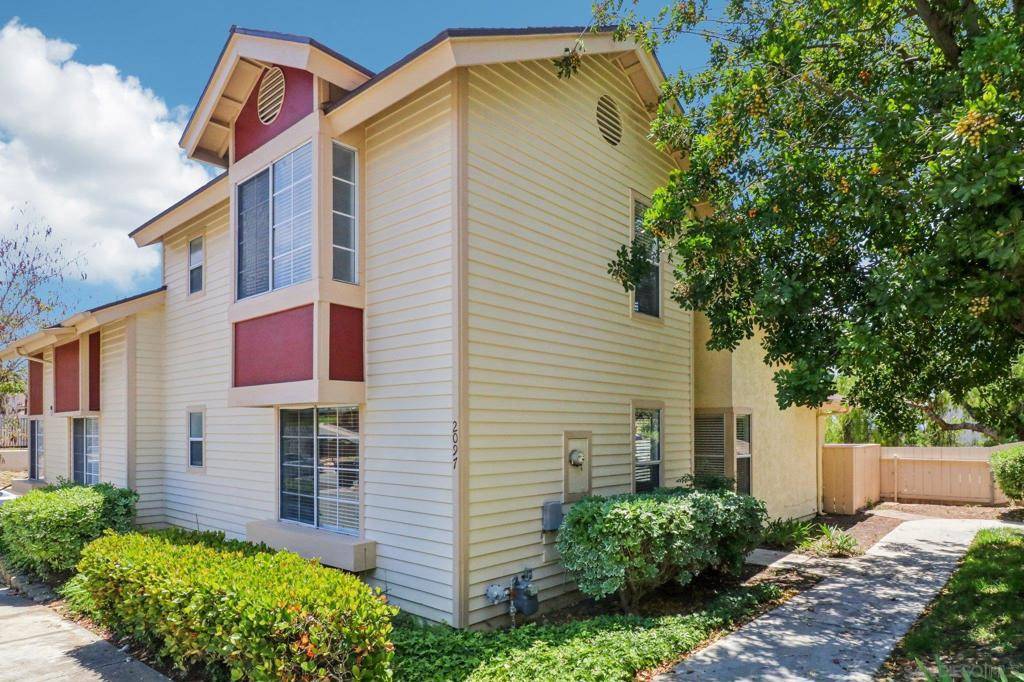 San Diego, CA 92139,2097 Manzana Way