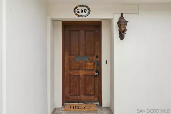 La Jolla, CA 92037,6307 Via Maria