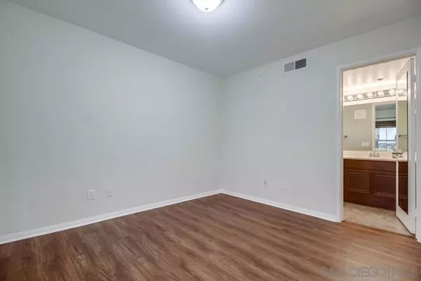 Santee, CA 92071,43 Via Sovana