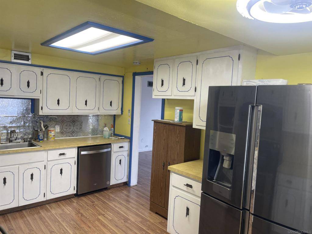 San Diego, CA 92115,6034 Dwight St