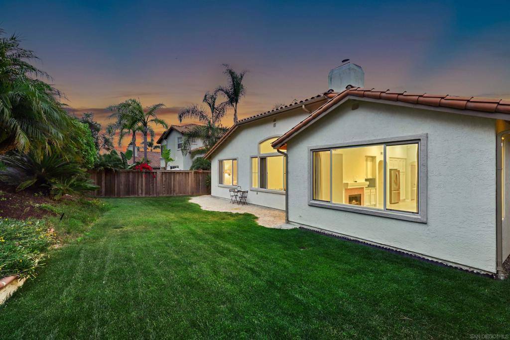 Carlsbad, CA 92011,6660 Curlew Ter