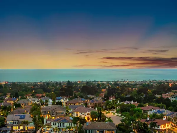 Carlsbad, CA 92011,6660 Curlew Ter