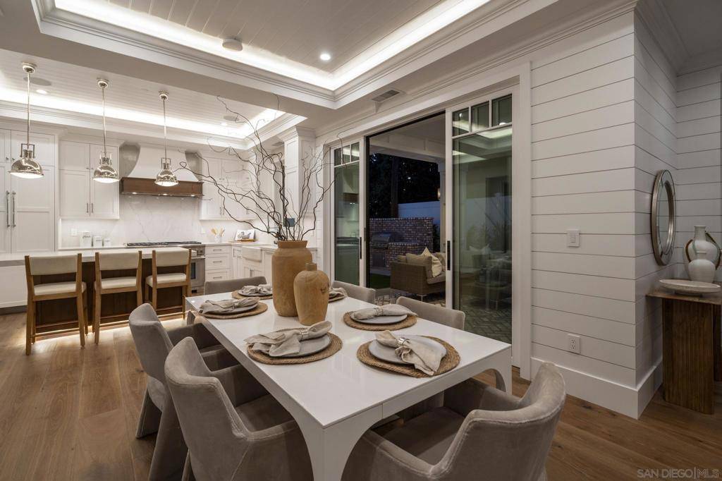La Jolla, CA 92037,462 Westbourne Street