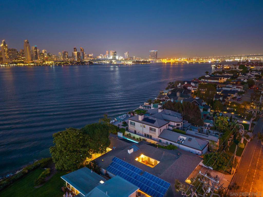 Coronado, CA 92118,515 1st St