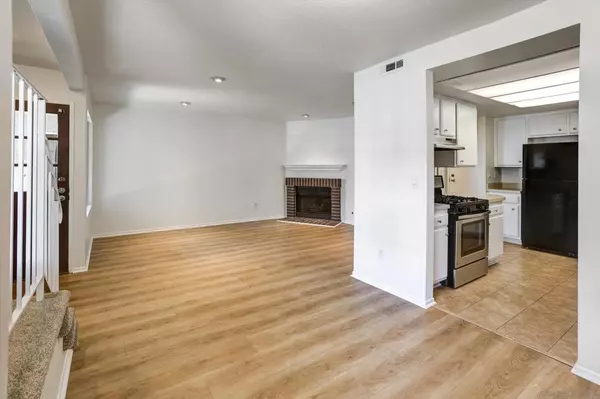 Poway, CA 92064,13230 Johannesberg Way #10