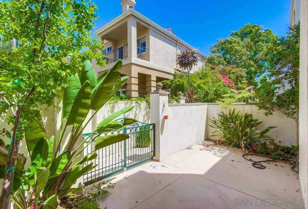 San Diego, CA 92122,5159 Renaissance Ave A