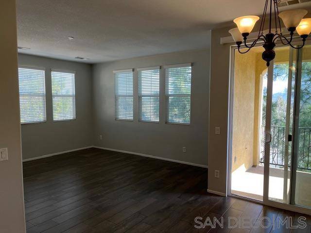 Murrieta, CA 92563,35976 Lindstrand Ave #10