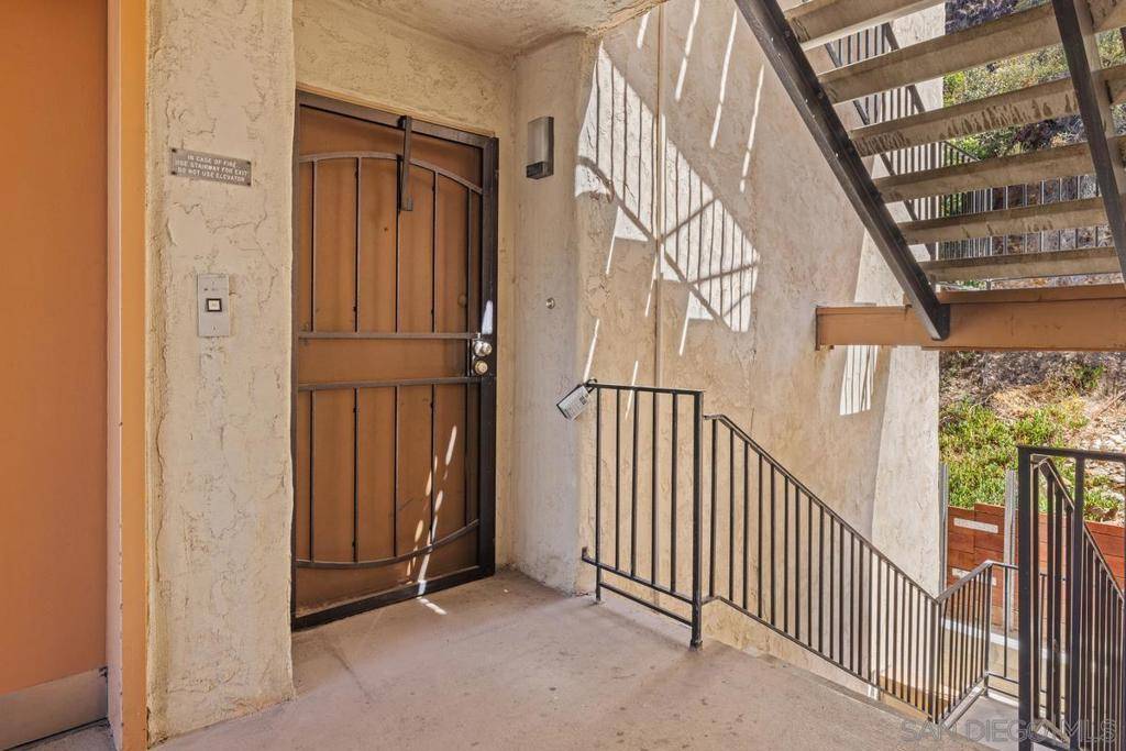 6775 Alvarado Rd #20, San Diego, CA 92120