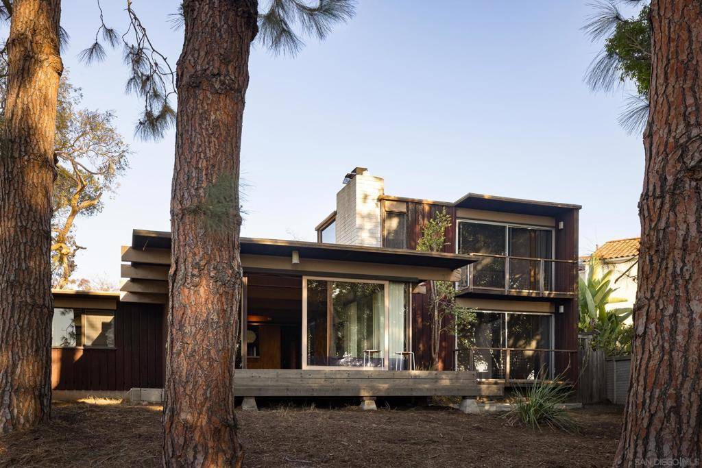 1878 Washington Place, San Diego, CA 92103
