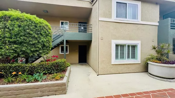 San Diego, CA 92122,7425 Charmant Dr #2809