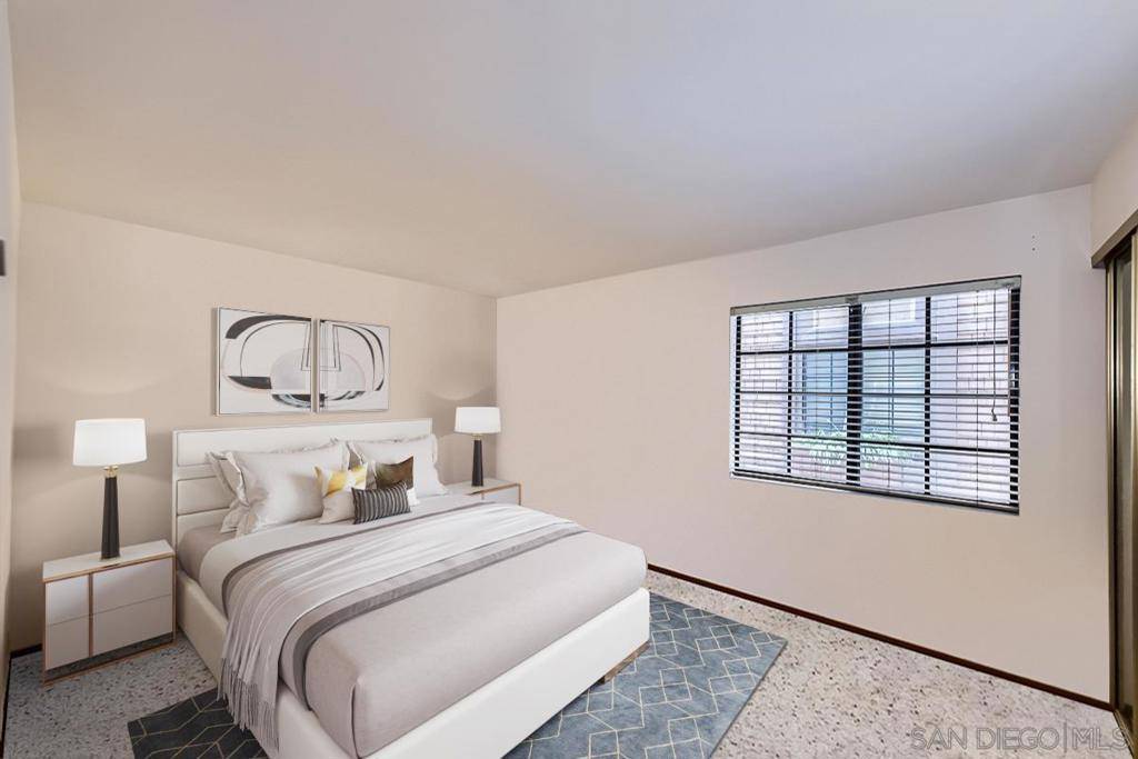 La Jolla, CA 92037,8870 Villa La Jolla Dr #210