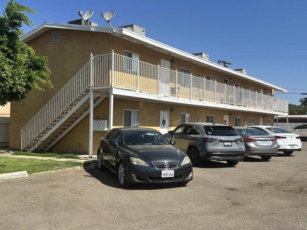 El Centro, CA 92243,1412 El Centro Ave