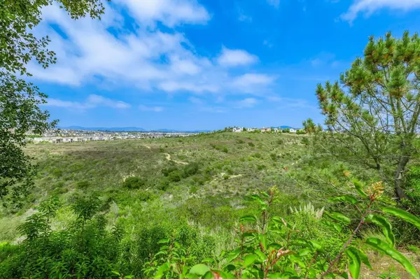San Diego, CA 92130,5582 Valerio Trail