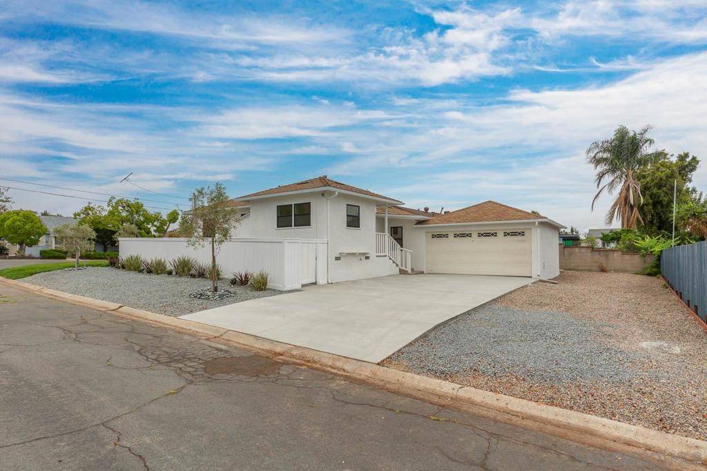 La Mesa, CA 91941,3892 Bass St.