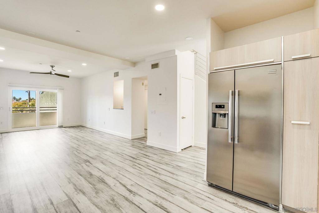 Oceanside, CA 92054,401 N Coast Hwy #Unit 207