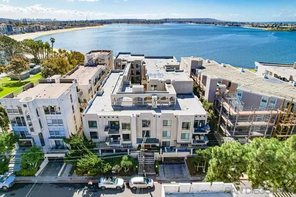 San Diego, CA 92109,1235 Parker Place #2H