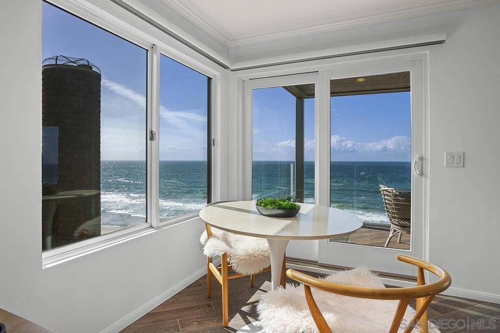 Solana Beach, CA 92075,239 S Helix #22