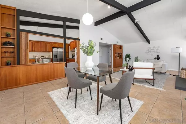 La Jolla, CA 92037,8402 Sugarman Dr