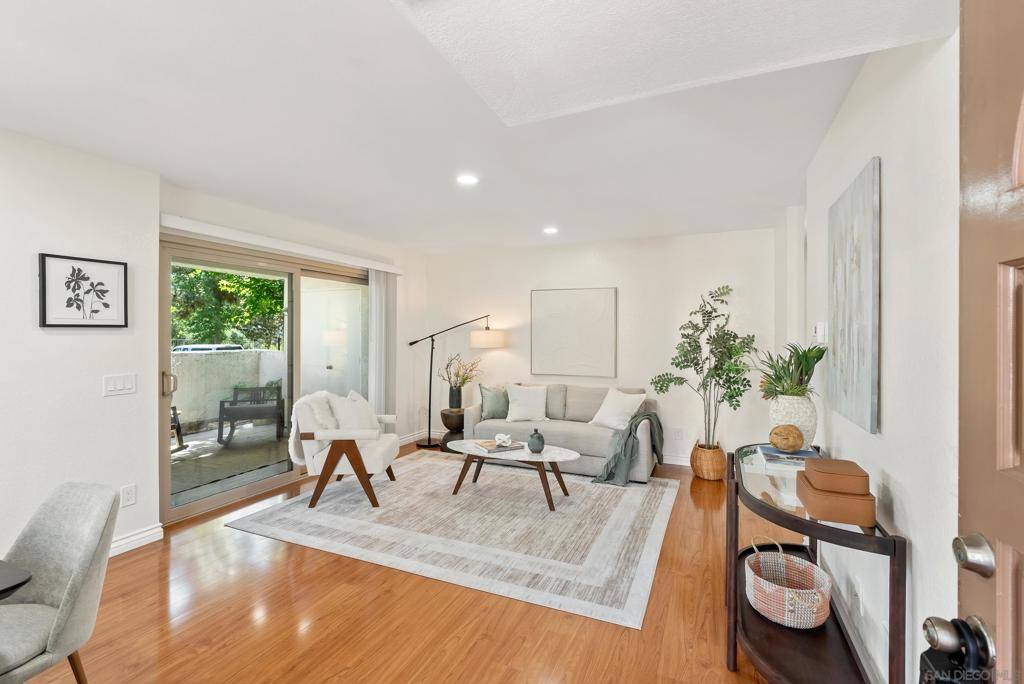 San Diego, CA 92128,13076 Wimberly Square #45