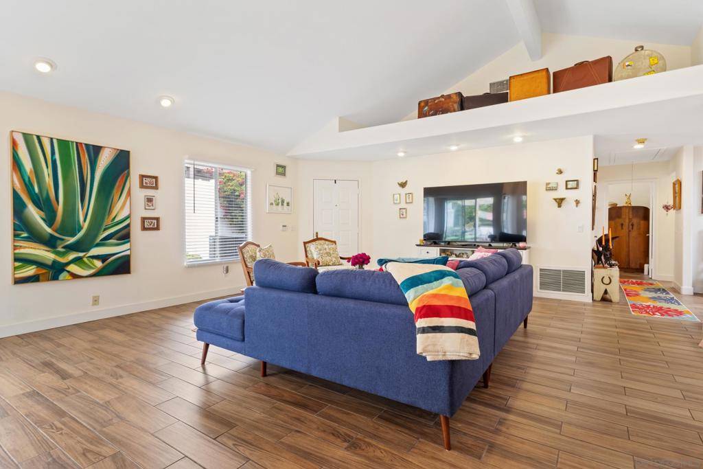 4695 Adra Way, Oceanside, CA 92056