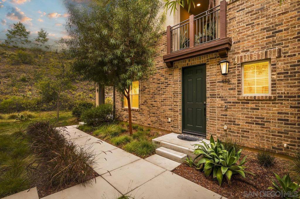 145 Lazurite Rd, San Marcos, CA 92078