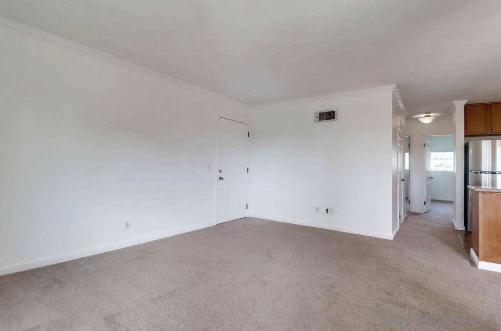 El Cajon, CA 92020,1280 W Main Street #6