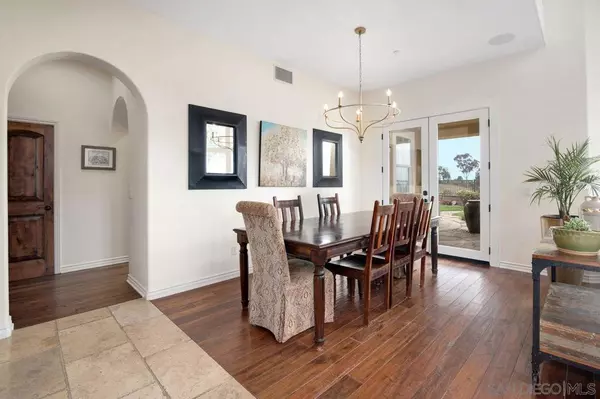 Encinitas, CA 92024,1460 Lauren Court
