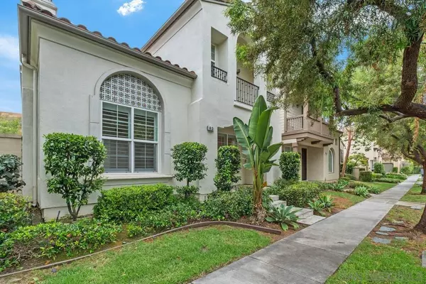 42 Paperwhite, Irvine, CA 92603