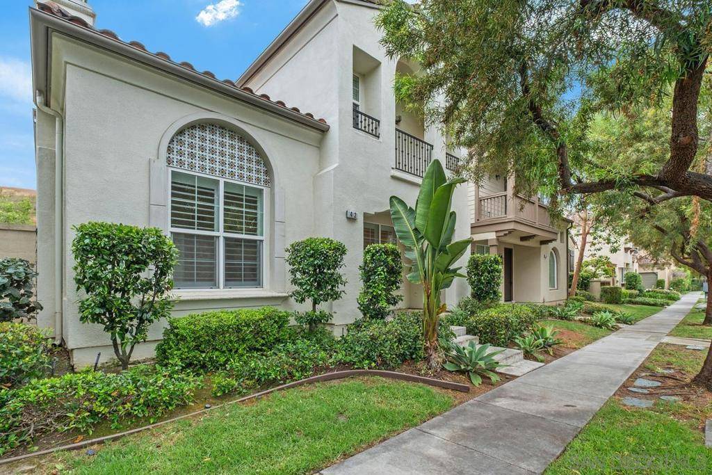 42 Paperwhite, Irvine, CA 92603
