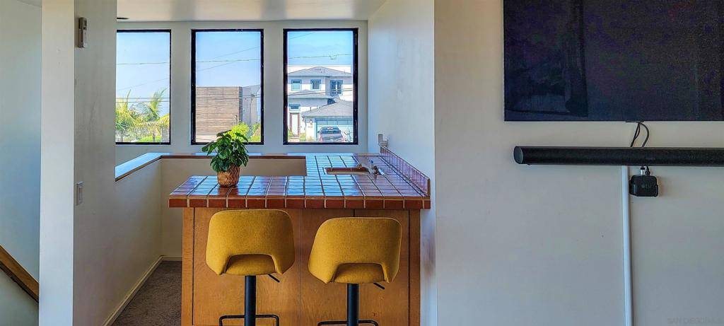 La Jolla, CA 92037,5643 Linda Rosa Ave