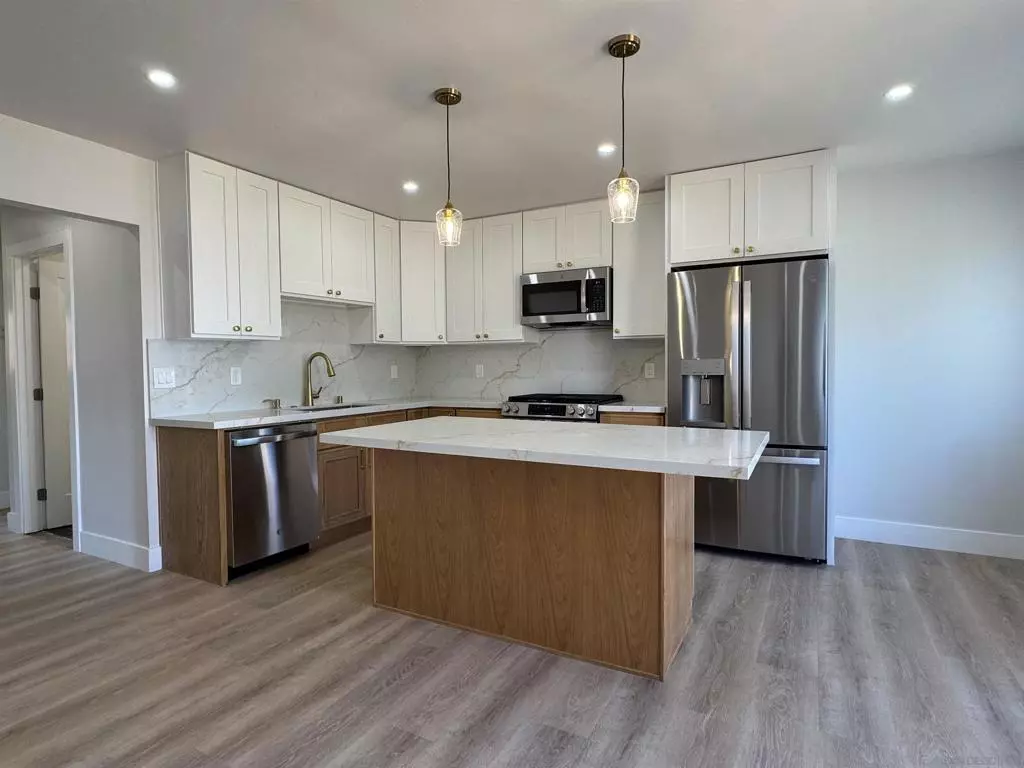 Imperial Beach, CA 91932,823 Georgia St