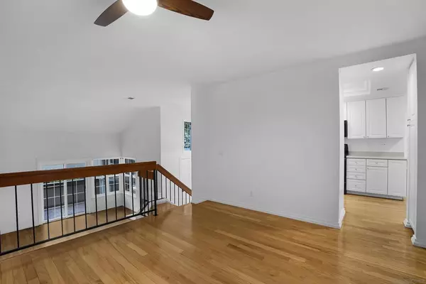 San Diego, CA 92111,3003 Old Bridgeport