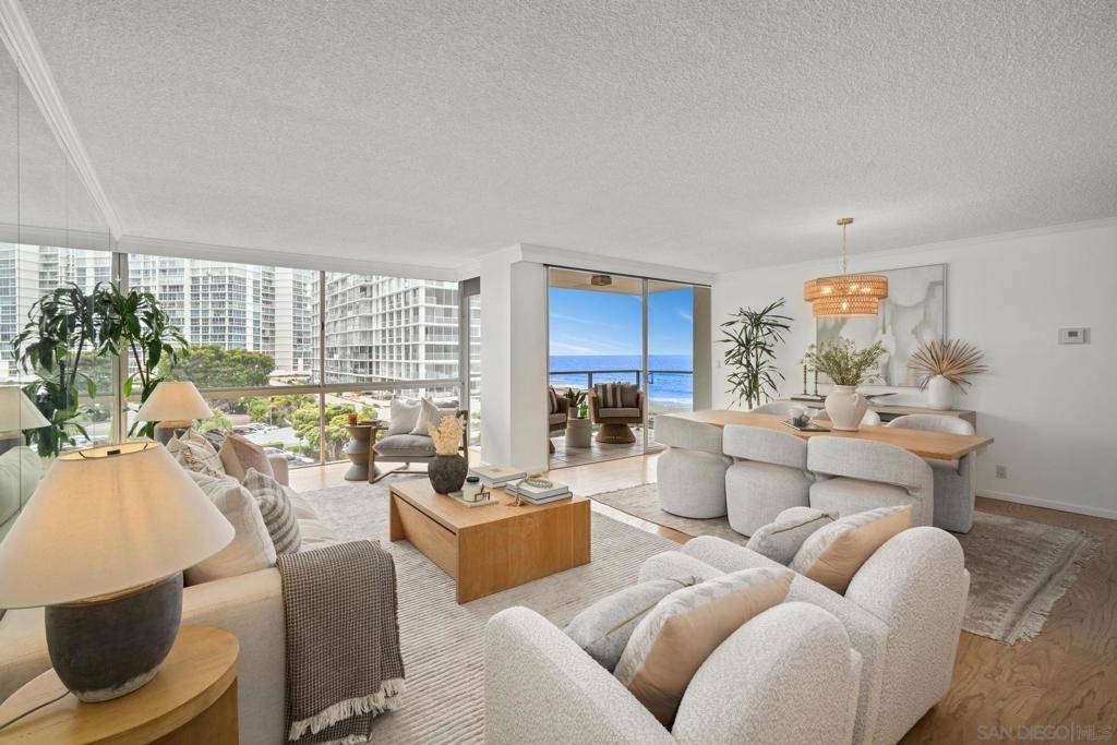 Coronado, CA 92118,1730 Avenida Del Mundo #310