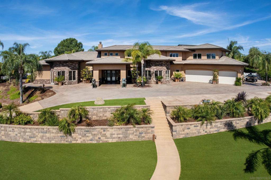 2882 Conestoga Circle, Alpine, CA 91901