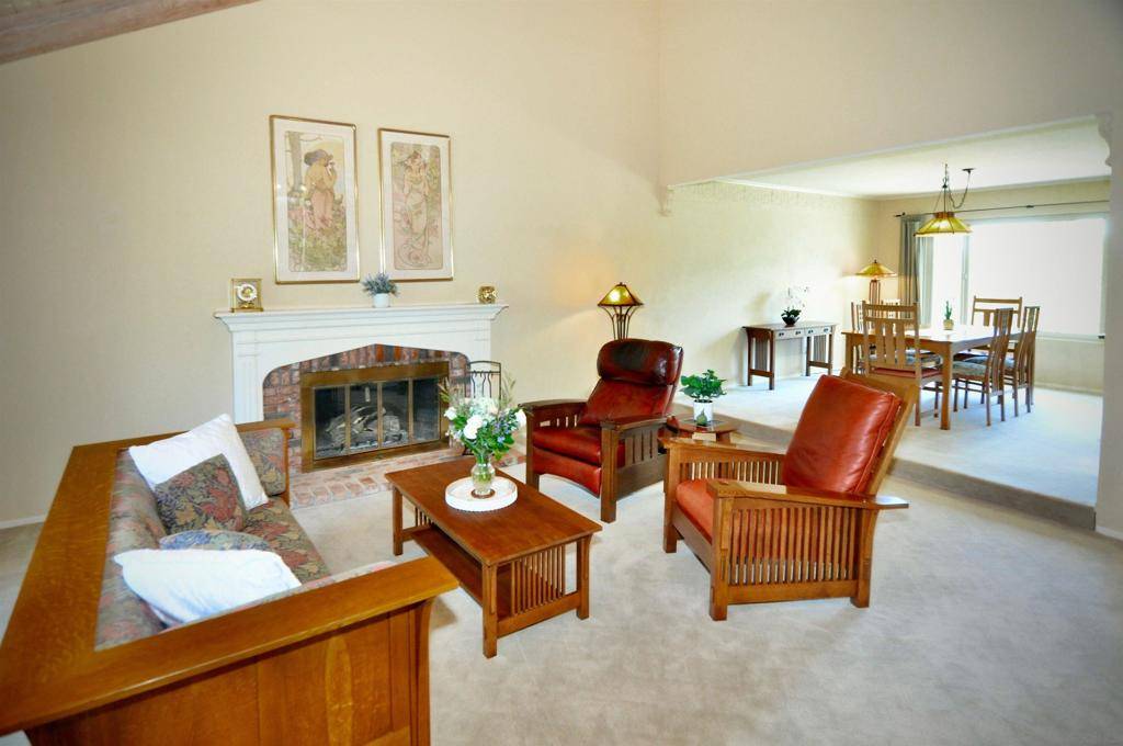 10304 Spruce Grove Ave, San Diego, CA 92131