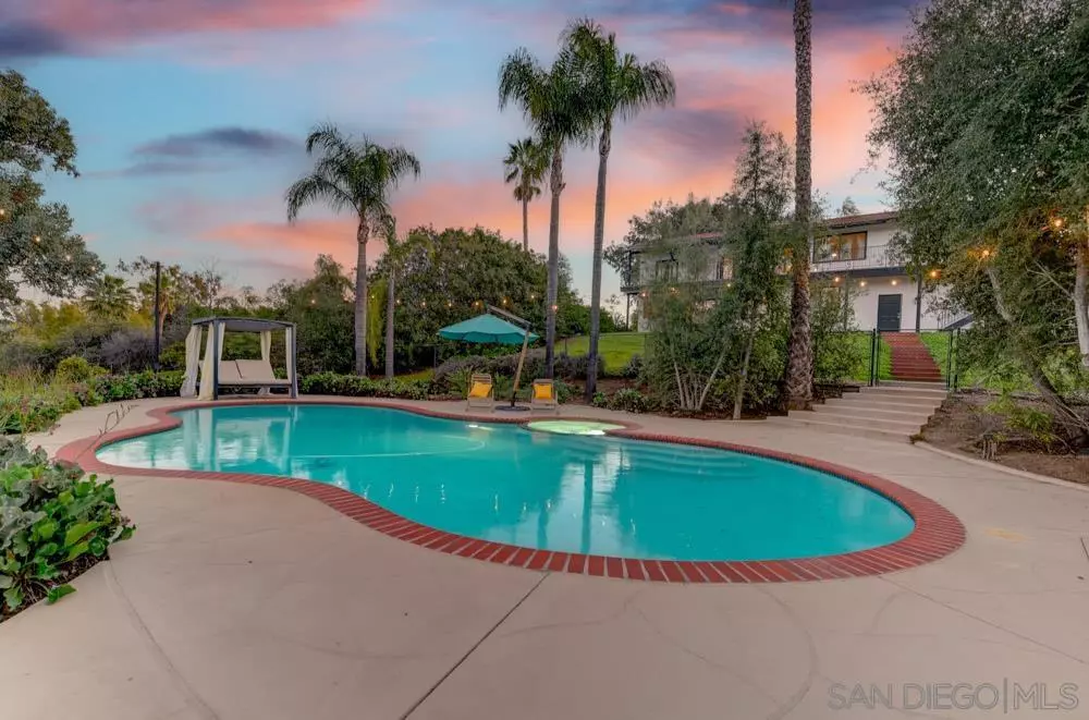 Escondido, CA 92027,1080 Landavo Rancho Rd