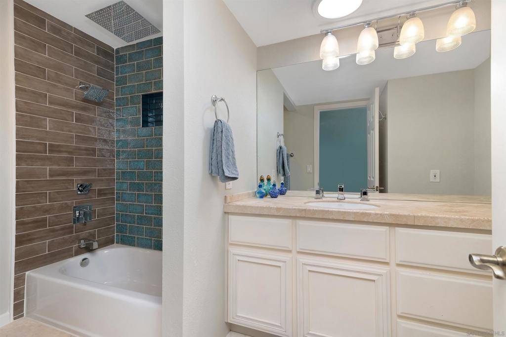 Ramona, CA 92065,23606 Country Villa Rd