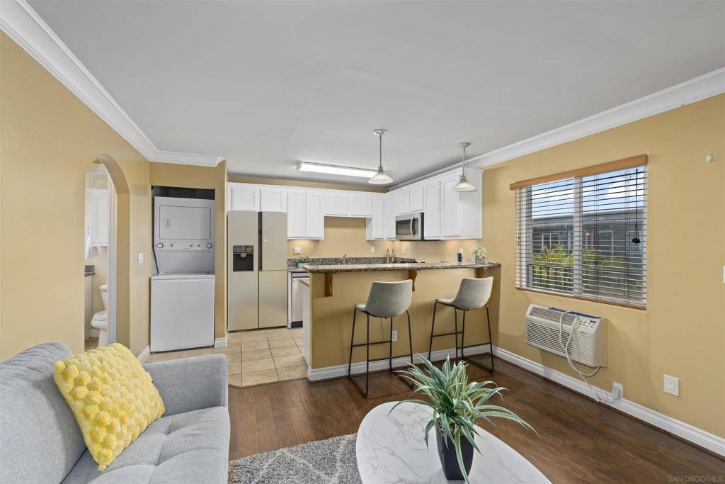 El Cajon, CA 92021,800 N Mollison Ave #56