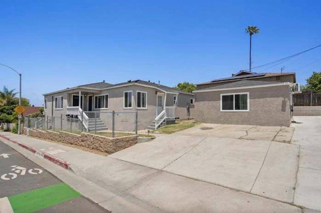 San Diego, CA 92114,6980 82-84 Lisbon St